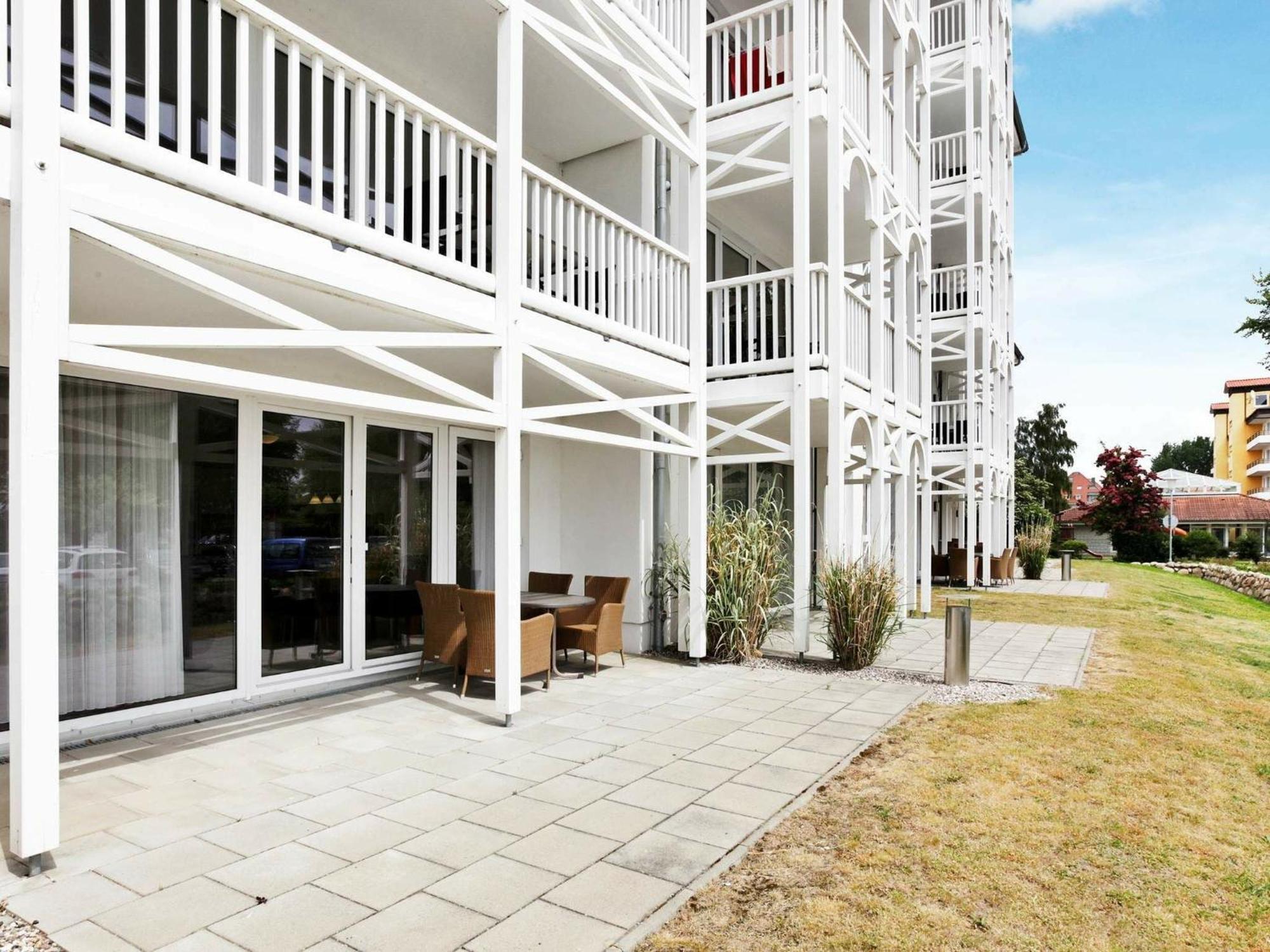 Apartment Two-bedroom In 6 *