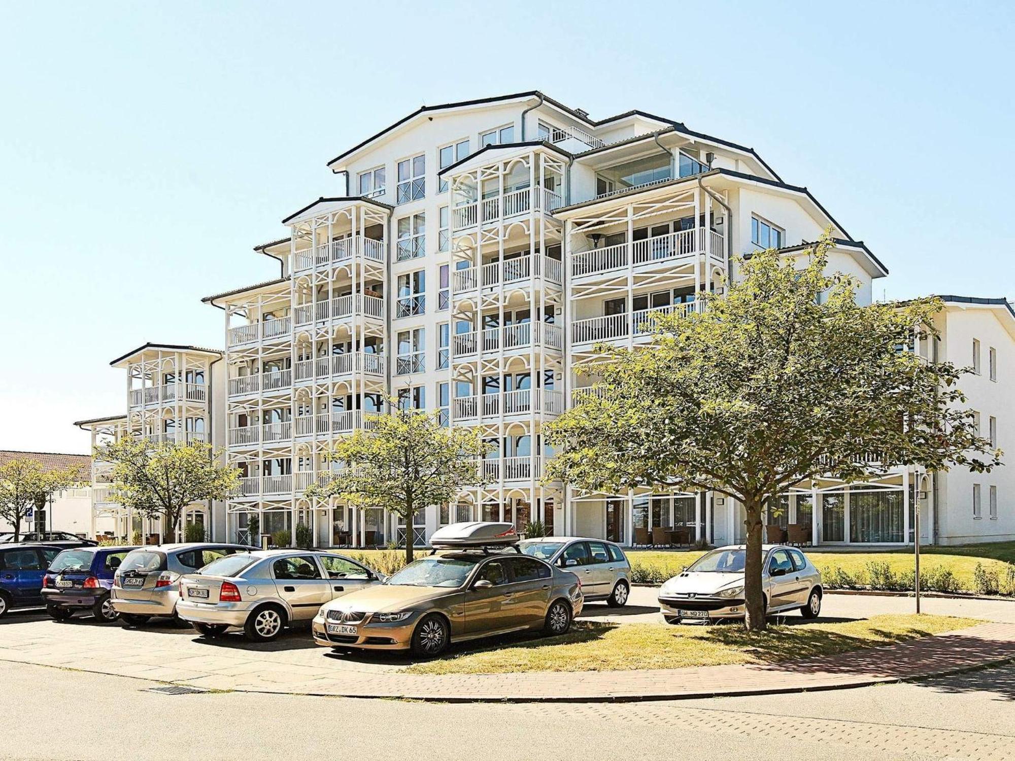 Apartment Two-bedroom In 6 *